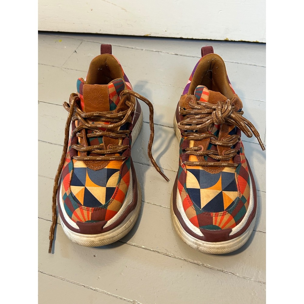 Farm Rio Graphic Scarves Sneakers Womens Size 8 - Picture 2 of 9